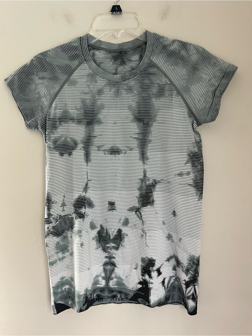 Lululemon Swiftly Tech Short Sleeve 2.0 Tee Women 8 Shibori Stripe Graphite Grey